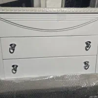 آیینه و‌کنسول چوبی سفید