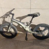 چرخ|دوچرخه، اسکیت، اسکوتر|جرقویه, |دیوار