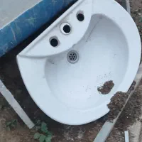 روشویی پایه دار