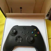 دسته اورجینال Xbox Series X/S+پایه شارژر+جعبه