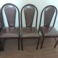صندلی آهنی