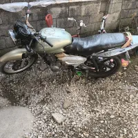 یه موتور پالس ۱۸۰   مدل ۹۲   به فروش میرسد