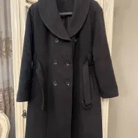 پالتو فوتر در حدنو رنگ طوسی تیره تا سایز۴۶ میخوره