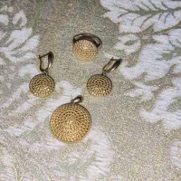 نیم ست ۱۰۰بالای تابلو