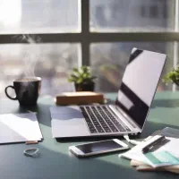استخدام نیروی فعال وپرتلاش