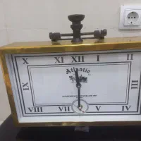 یک عد دساعت رومیزی