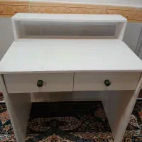 میز تحریر جمع و جور