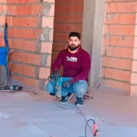 اجرای لوله کشی آب و فاضلاب نصب شیرآلات تانکر پمپ