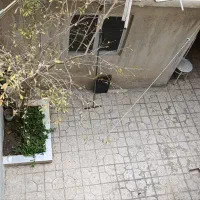 یک واحد خانه ویلایی ، همکف دارای حیاط