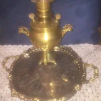 یک عدد سینی فلزی هخامنشی زیبا وسماور برنجی  تبریز