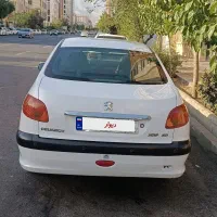 206 V 8 صندوقدار