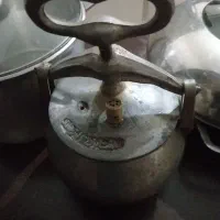 زودپز۶نفره تمیز۱۴۰۰۰۰۰تومان