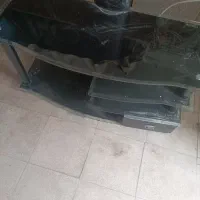 میز تلوزیون شیشه ای