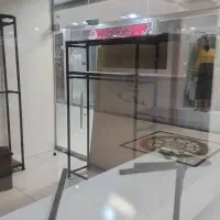 تعدادی رگال و مانکن به فروش می رسد.