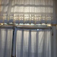 پرده تور و استری به همراه کتیبه و رو دری