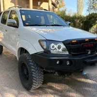 هایلوکس۲۰۱۰  اتوماتیک|خودرو سواری و وانت|تهران, آجودانیه|دیوار