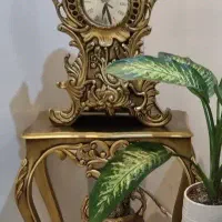 بوفه و ساعت