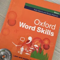 آموزش دروس مدرسه و زبان انگلیسی تخصصی