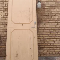 در چوبی اتاق