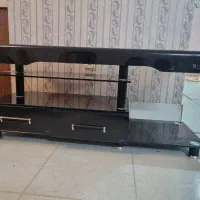 میز تلویزیون شیشه ای