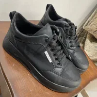 کفش اسپرت در حد نو