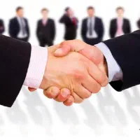 یک نفر همکار خانم