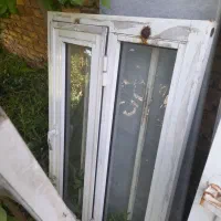 پنجره با نرده