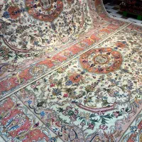 فرش دستباف جفت ۹ متری کاشمر گل ابریشم کرم دستبافت