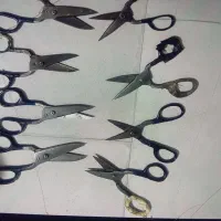 هشت عدد قیچی خیاطی