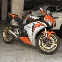 cbr1000