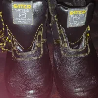 کفش ایمنی|کیف، کفش، کمربند|کرخه, |دیوار