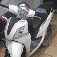 موتور سیکلت لاکی