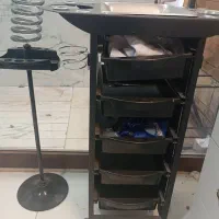 تجهیزات سالن زیبایی|آرایشگاه و سالنهای زیبایی|قزوین, |دیوار