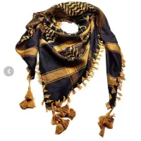 چفیه عربی|لباس|صائین قلعه, |دیوار