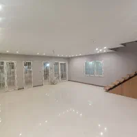همکار خدماتی خانم