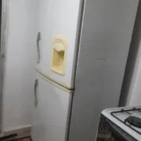 یخچال فریزر کاملا سالم