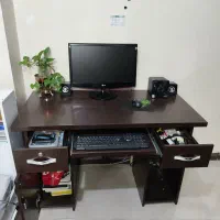 میز کامپیوتر|میز تحریر و کامپیوتر|شاهینشهر, خانه کارگر|دیوار