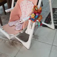صندلی غذای کودک در حد نو