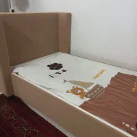 تخت و کمد نوجوان برند آپادانا