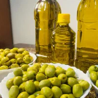 روغن زیتون و زیتون اصل طارم( تازه فصل)|خوردنی و آشامیدنی|محمدیه-قزوین, |دیوار