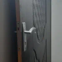 در واحد آپارتمان