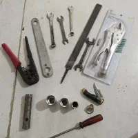 آچار . چاقو . انگشتر. بکس و سوهان