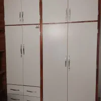 ساخت انواع درب چوبی و کمد دیواری .و کابینت
