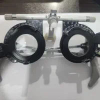 منشی و فروشنده خانم