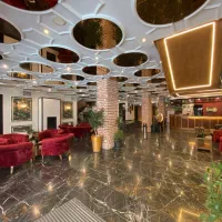 استخدام نیروی خدمات در هتل