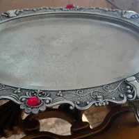 سینی پایه دار فلزی طرح کلاسیک دکوری|ظروف سرو و پذیرایی|قم, باجک سه|دیوار