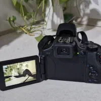 با سلام،دوربین canon،هم قابلیت عکاسی و فیلم برداری|دوربین عکاسی و فیلم‌برداری|اسدآباد, |دیوار