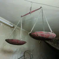 ترازوی قدیمی|کلکسیون اشیاء عتیقه|خمینی‌شهر, |دیوار