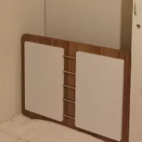 تخت خواب و کمد