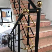 اجرای انواع نرده استیل و نرده شیشه